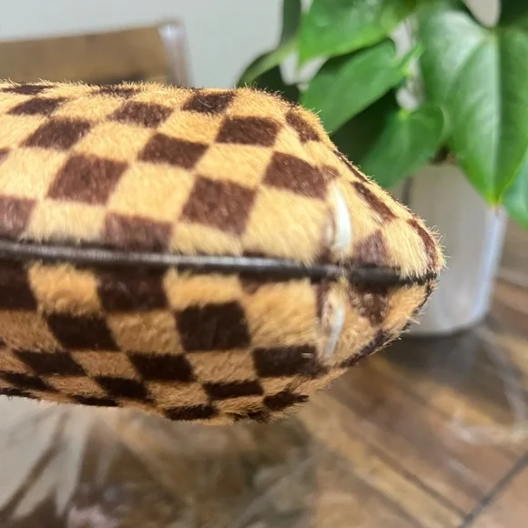 Louis Vuitton Brown and Tan Checkered Shoulder Bag - Picture 11 of 14